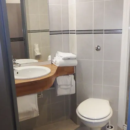 Hotel Brit Sous 3*